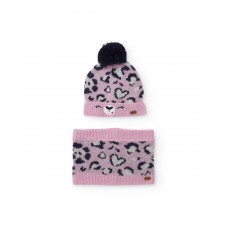 Girls knitted set with hat and neck warmer in animal print Girls knitted set with hat and neck warmer in animal print