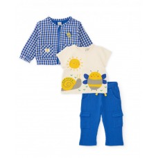 Three-piece knitted newborn set Three-piece knitted newborn set