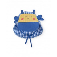 Knitted newborn hat with raised details 