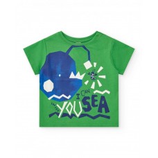 Green T-shirt for boys with shark and geometric figures 