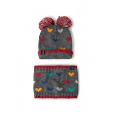 Gray knit hat and collar connect  