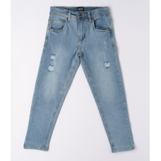 Boy's jeans with rips